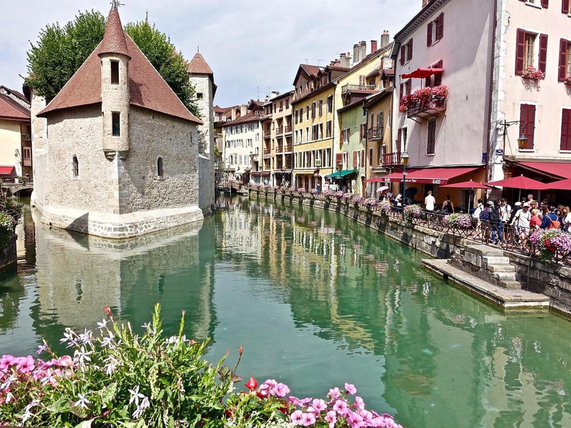 T1 Confortable A 2 Pas Du Centre D'Annecy Avec Parking Et Terrasse - Fr-1-432-44 Bagian luar foto